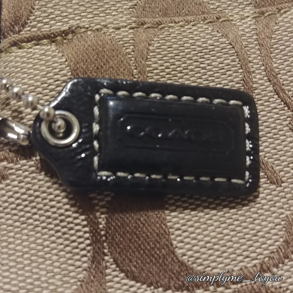 Coach Signature Jacquard CC Wristlet